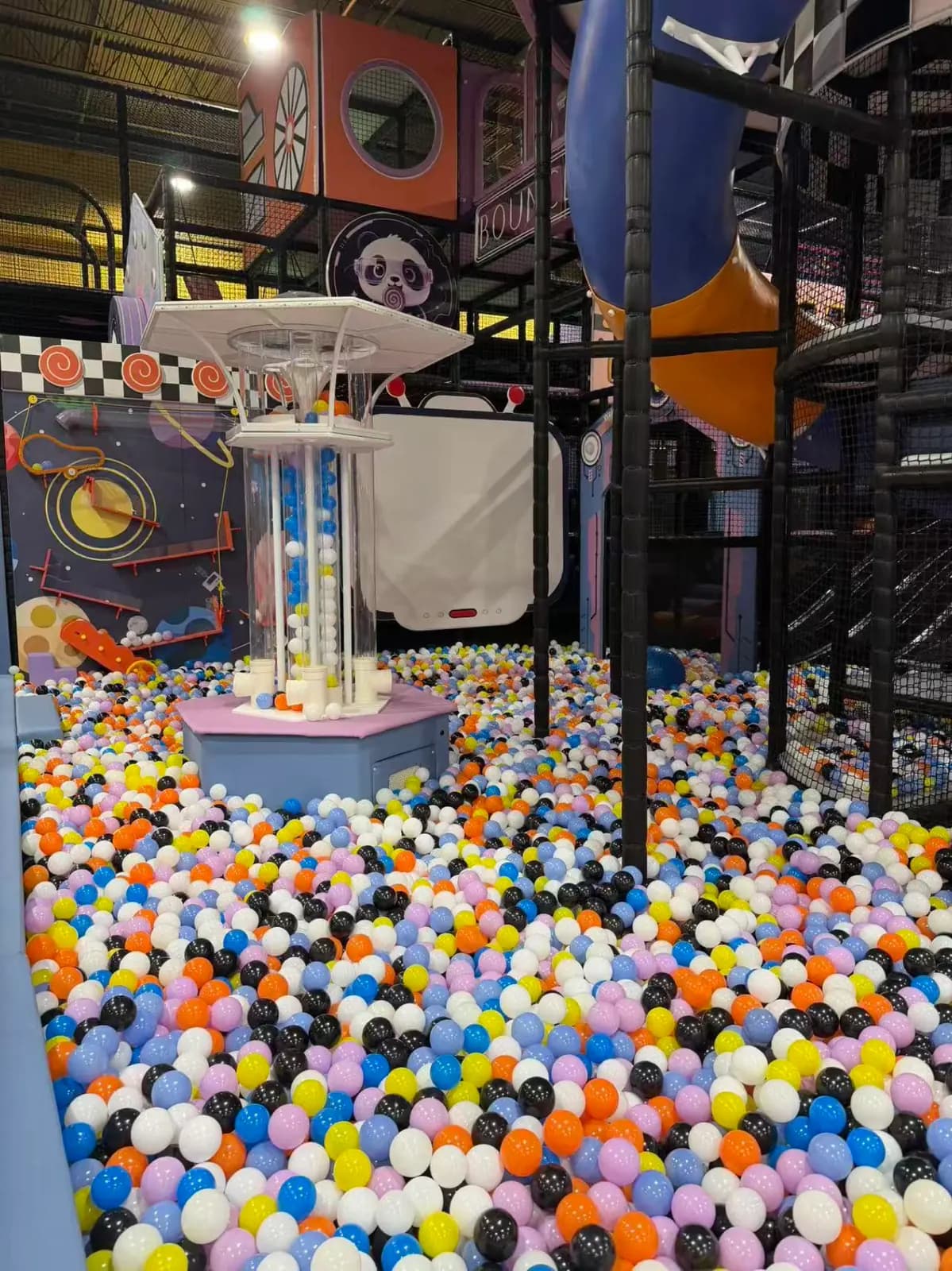 Yoyo Adventure Land play floor